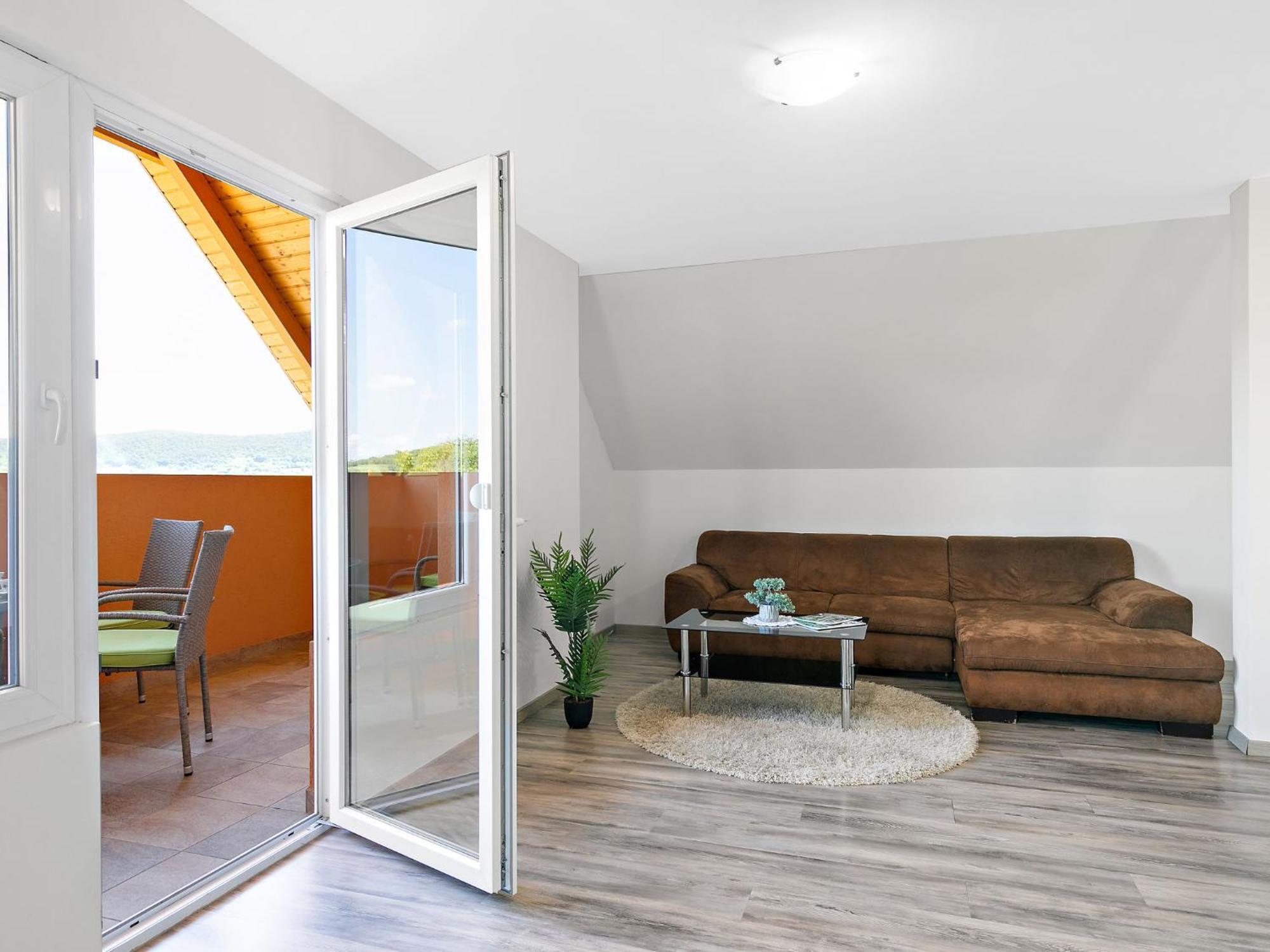 Apartment Beate - Bac121 By Interhome Badacsonytomaj Exteriör bild